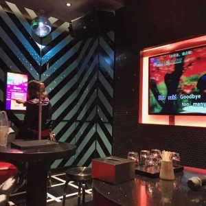 销售部聚会酒桌话术技巧（销售精英酒桌交流艺术：提升聚会话术与沟通技巧）