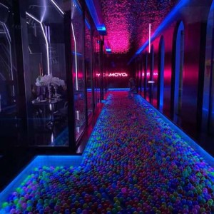 杭州inlovektv古墩印象城：浪漫之夜，情歌旋律中的都市印象