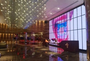 杭州有名的酒吧夜店（杭州夜生活热门地标：酒吧与夜店风情指南）