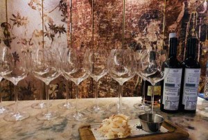 杭州ktv订房效果好（杭州KTV预订包厢服务满意度高）