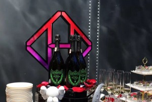 杭州ktv订房制造商（杭州KTV包厢定制服务供应商）