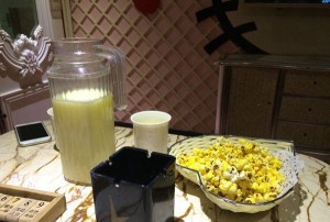 杭州商务会所ktv都是怎么玩（探索杭州商务会所KTV：商务娱乐新风尚与社交互动新体验）