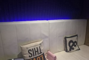 杭州ktv订房人（杭州KTV房间预订服务专员）