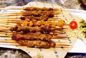 杭州KTV服务员薪资水平及行业正常薪酬范围