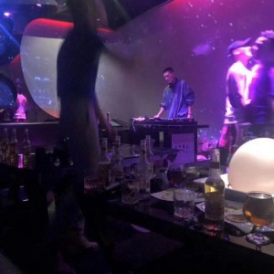 杭州新金曲ktv怎么样（探索杭州新金曲KTV：音乐氛围与体验评测）